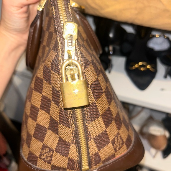 Louis Vuitton Damier Ebene Alma - Picture 4 of 8